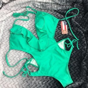 Dippin Daisy’s | Swimsuit One Piece Open Back | L